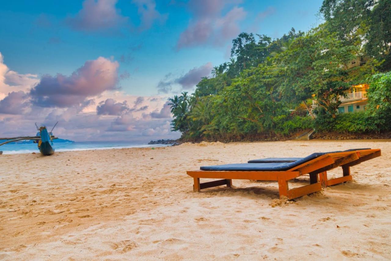 Talalla Ocean Beach Bungalow Hotel Matara Exterior photo